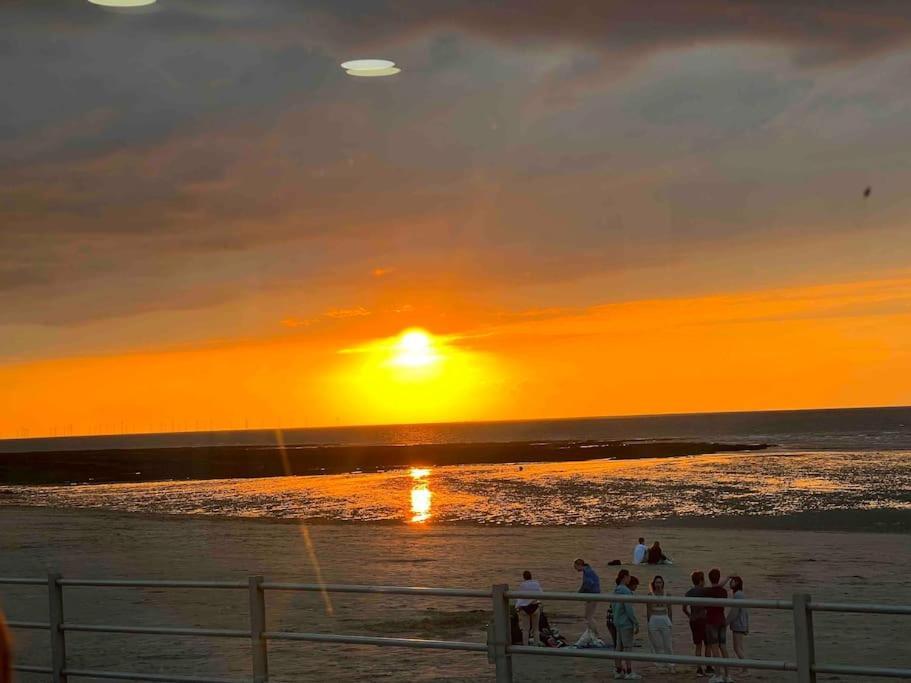 Cosy Coach House Garden Apartment By The Sea, Own Entrance Door, Garden Terrace With Exclusive Rear Door Access & Free Reserved Parking Space Only 2 Mtrs From Your Apt Door! Early Checkin From 3Pm And Late Check Out Till 11Am Available! Broadstairs Εξωτερικό φωτογραφία